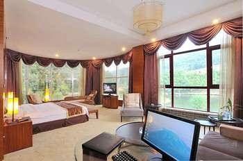 Gucheng  Luanchuan Re-Channel Ferry Lake Hotel מראה חיצוני תמונה