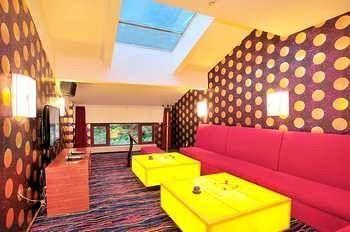 Gucheng  Luanchuan Re-Channel Ferry Lake Hotel מראה חיצוני תמונה