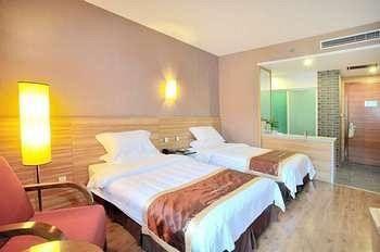 Gucheng  Luanchuan Re-Channel Ferry Lake Hotel מראה חיצוני תמונה