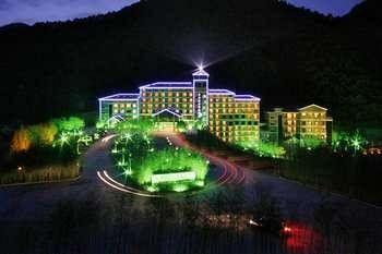 Gucheng  Luanchuan Re-Channel Ferry Lake Hotel מראה חיצוני תמונה
